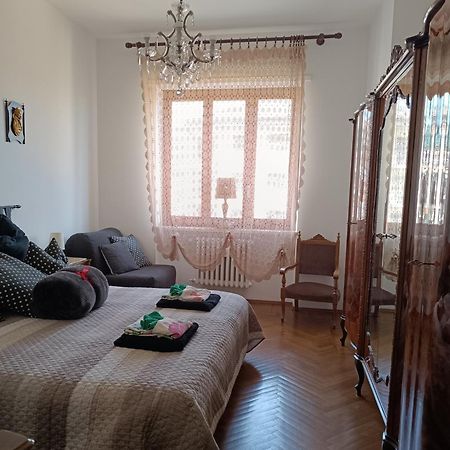 Giaveno, Apartment "Margherite" A Pochi Passi Dal Centro, Wifi Екстериор снимка